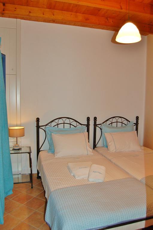 Aspro Mple Astypalaia Quarto foto